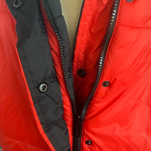 NWT CK Perf. Reversible Down Jacket. Large. Red/Black Pockets Calvin Klein - Picture 2 of 11